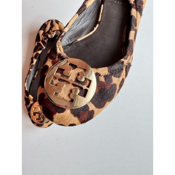 TORY BURCH Reva Leopard Calf Hair Leather Gold Medallion Ballet Flats, Size 9 - Picture 7 of 15